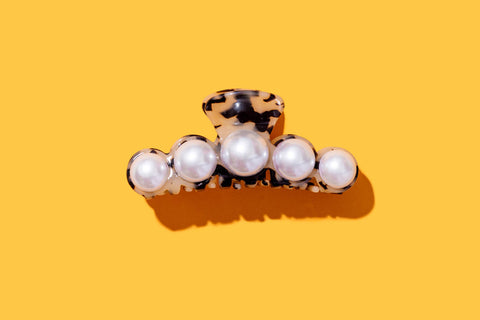 Claw Hair Clip - Blonde + Black Tortoise w/ Pearl Beads